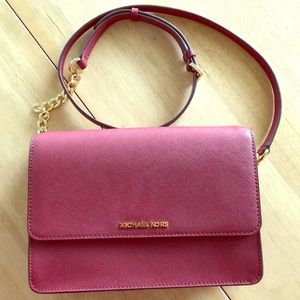 Michael Kors Daniella Large Crossbody